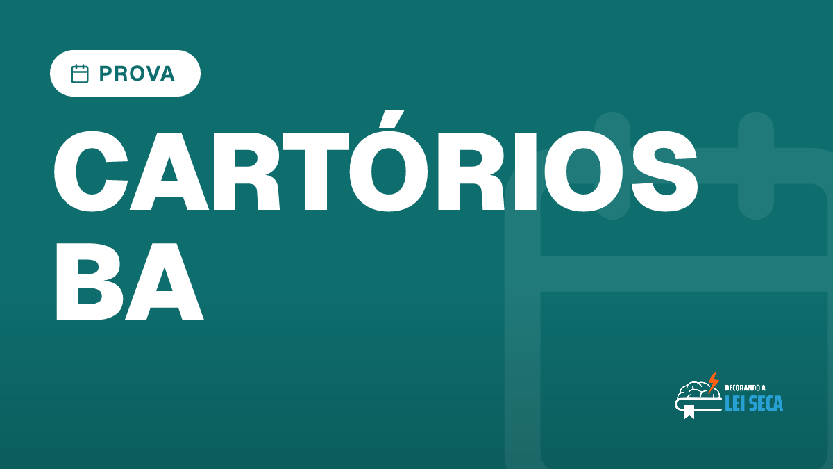 candidata organiza canetas e códigos fechados diante de prédio institucional (Concurso Cartórios BA)
