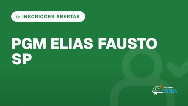 mulher em contraluz subindo escada de prédio público com pasta fechada sob o braço (Concurso PGM Elias Fausto SP)