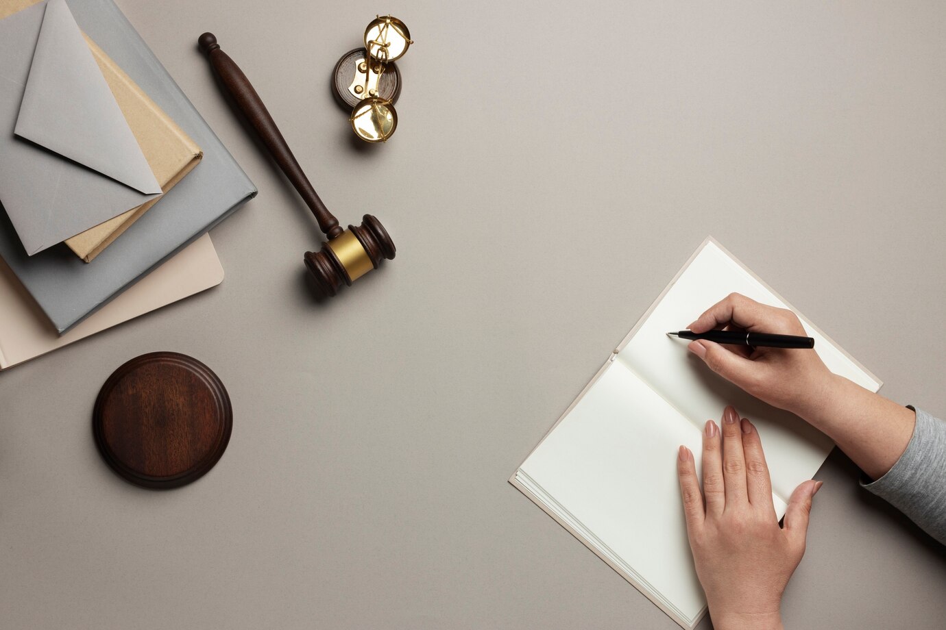Como Estudar Direito Constitucional Para Concursos Se Você Não é da Área