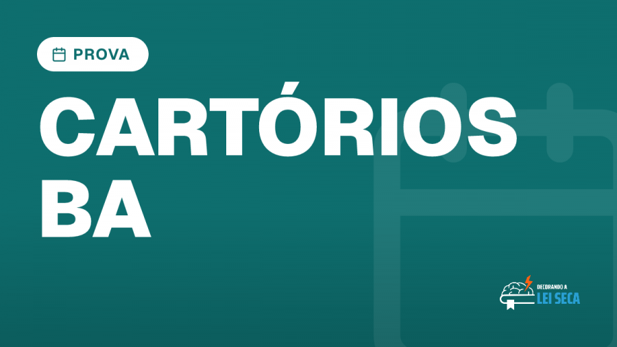candidata organiza canetas e códigos fechados diante de prédio institucional (Concurso Cartórios BA)